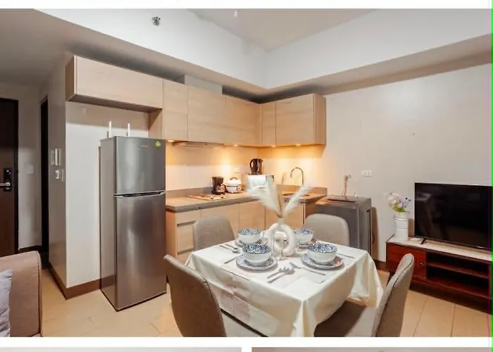 Classy Venice In St Venice Mall Near Bgc, Pet Friendly, Swimming Pool, Balcony 5*